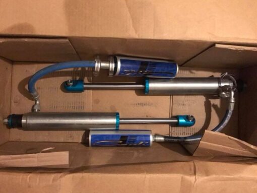 Carli 2.5” Pintop kit with king shocks and full