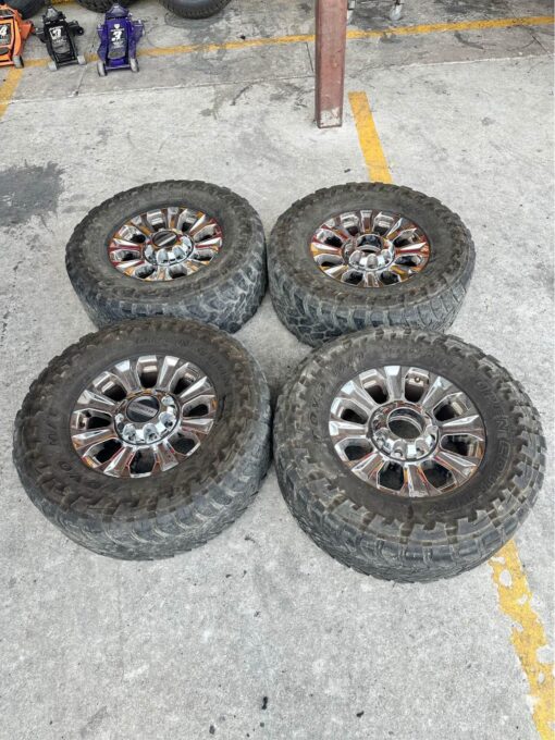 Ford f250 stocks with 35x12.5r18 toyo MT open country