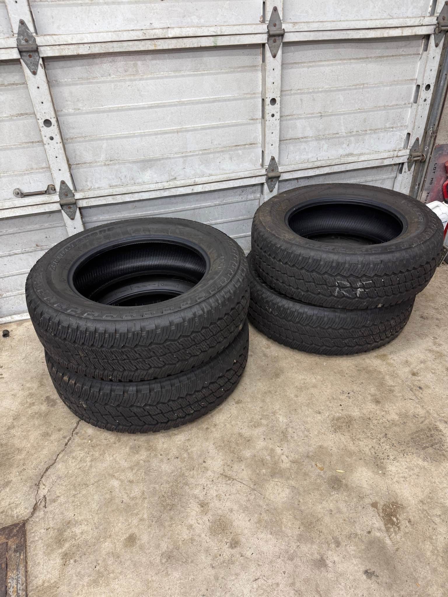 Bridgestone Dueler A/T 275/65R20 – All-Terrain Tires (Set of 4)