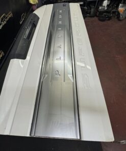 2017–2022 Ford F-250 / F-350 Factory Platinum Tailgate w/ Step & Camera – Oxford White
