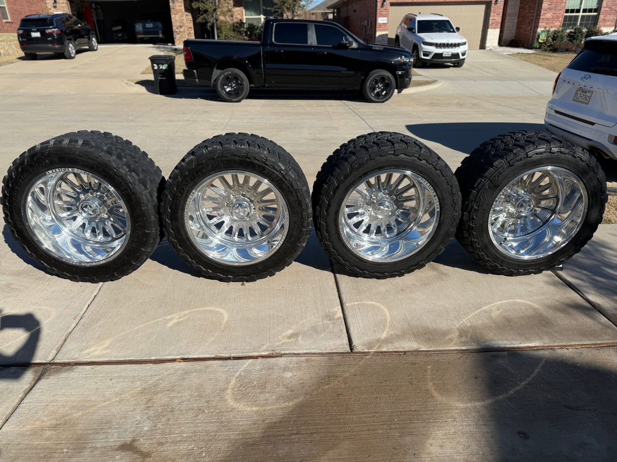 22x14 American Force Idol Wheels (Smooth Lip) w/ Billet Caps Wrapped in 375/45R22 Toyo Open Country MT Tires (75% Tread)