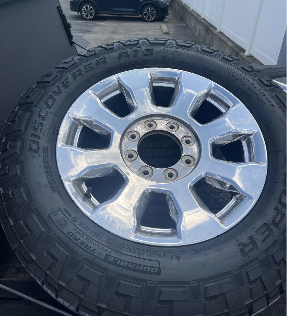 20” OEM Stock Rims & Tires for 2017-2019 Ford F-250 / F-350 Super Duty (Factory Takeoffs) - Image 4