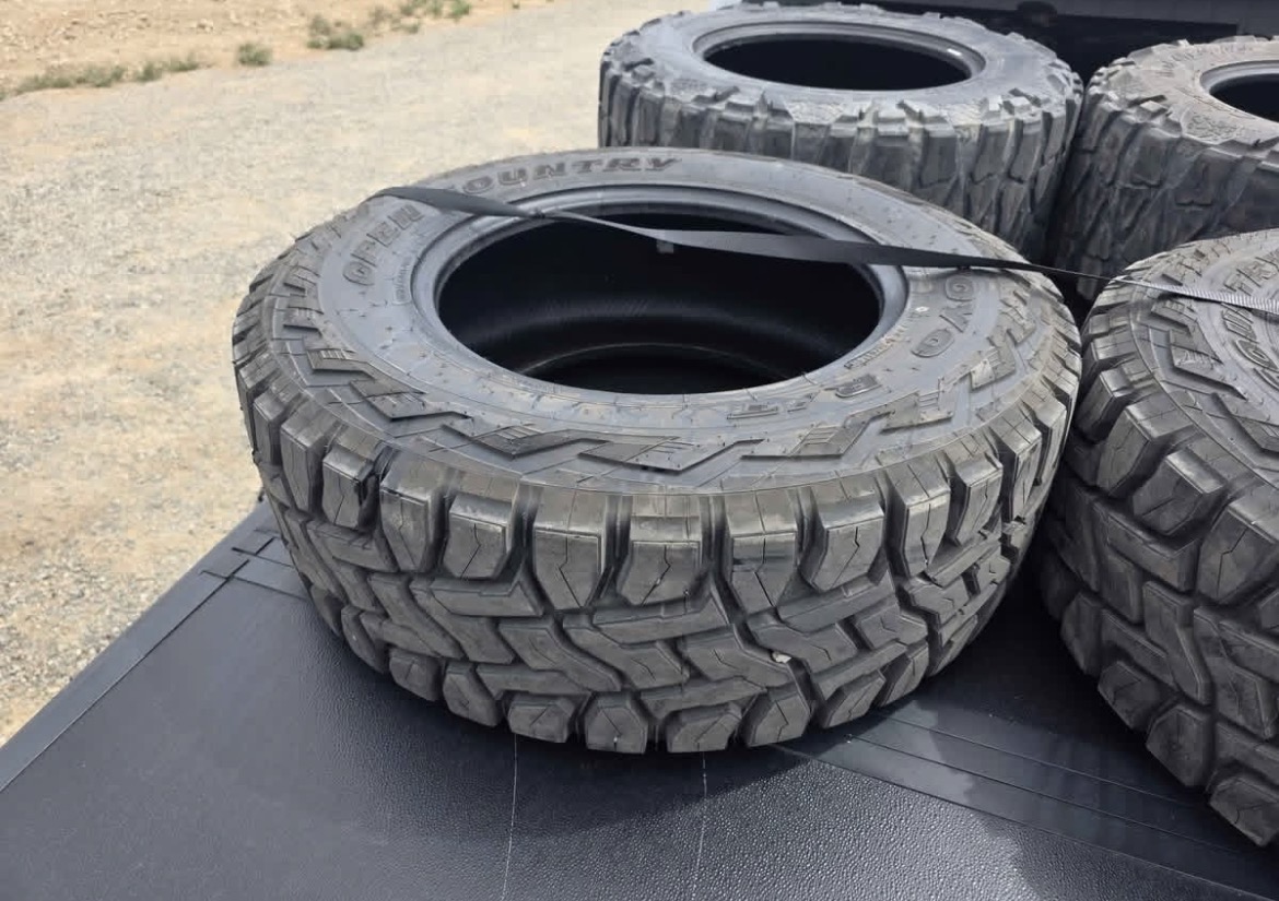 37x12.50R20 Toyo Open Country RT Tires – The Ultimate Hybrid Tire Upgrade for Ford Super Duty Trucks - Image 4