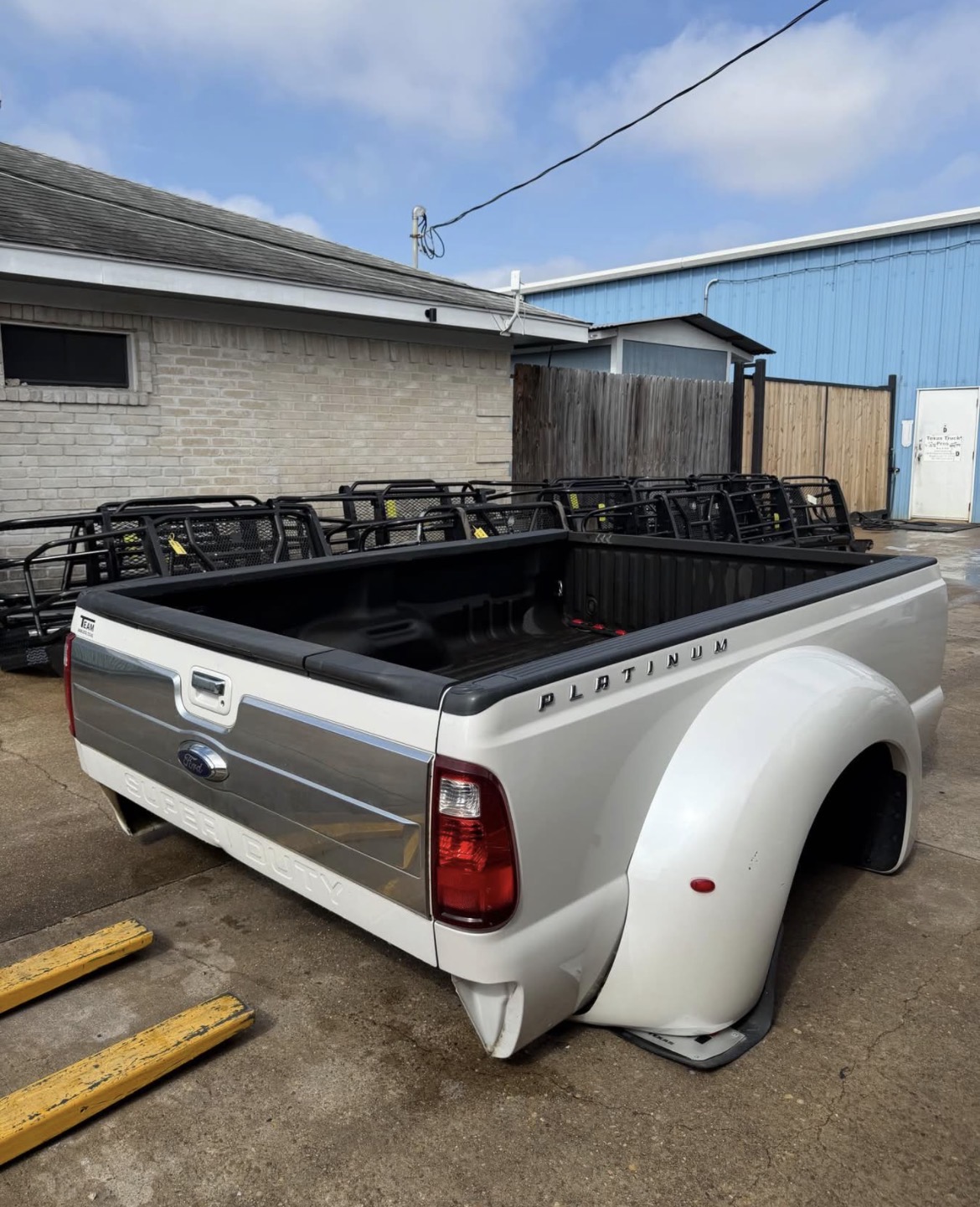 2011-2016 Ford F350 F450 Platinum White 8ft Long Dually Bed & Tailgate Complete OEM for Sale