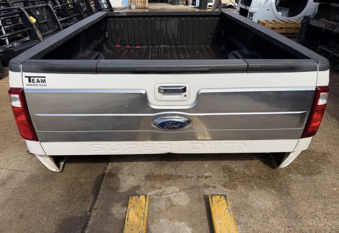 2011-2016 Ford F350 F450 Platinum White 8ft Long Dually Bed & Tailgate Complete OEM for Sale - Image 3