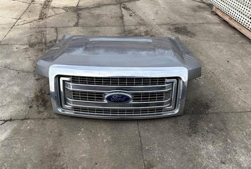 2009-2014 Ford F150 King Ranch Gray Hood with Grille OEM For Sale - Image 2