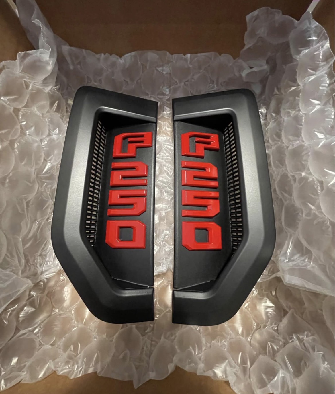 2017-2022 Ford F250 Super Duty Fender Emblems / Badges Custom Matte Black + Gloss Red For Sale - Image 5