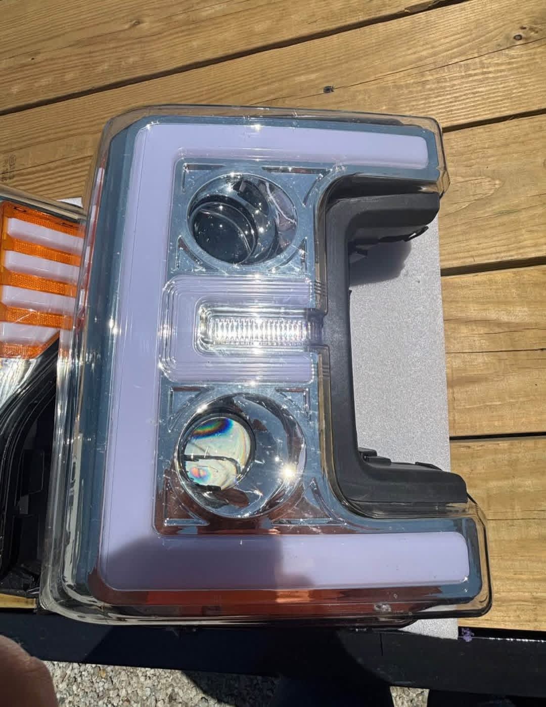 2017-2019 Ford F250 F350 F450 F550 Super Duty OEM Headlights For Sale – Factory Headlamp Assemblies - Image 3