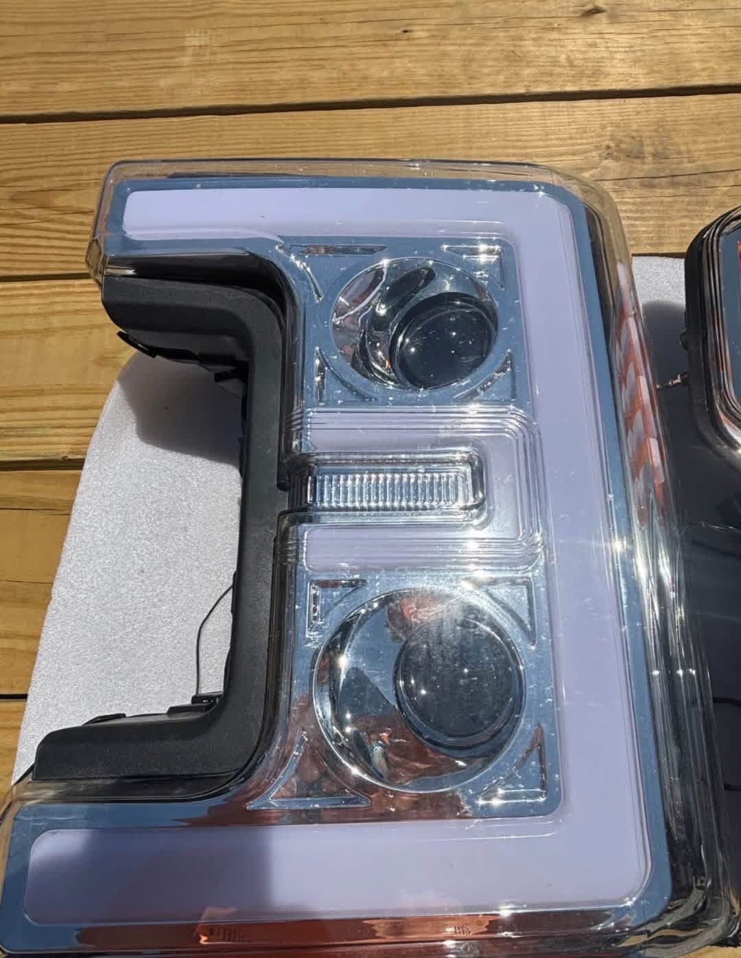 2017-2019 Ford F250 F350 F450 F550 Super Duty OEM Headlights For Sale – Factory Headlamp Assemblies - Image 4
