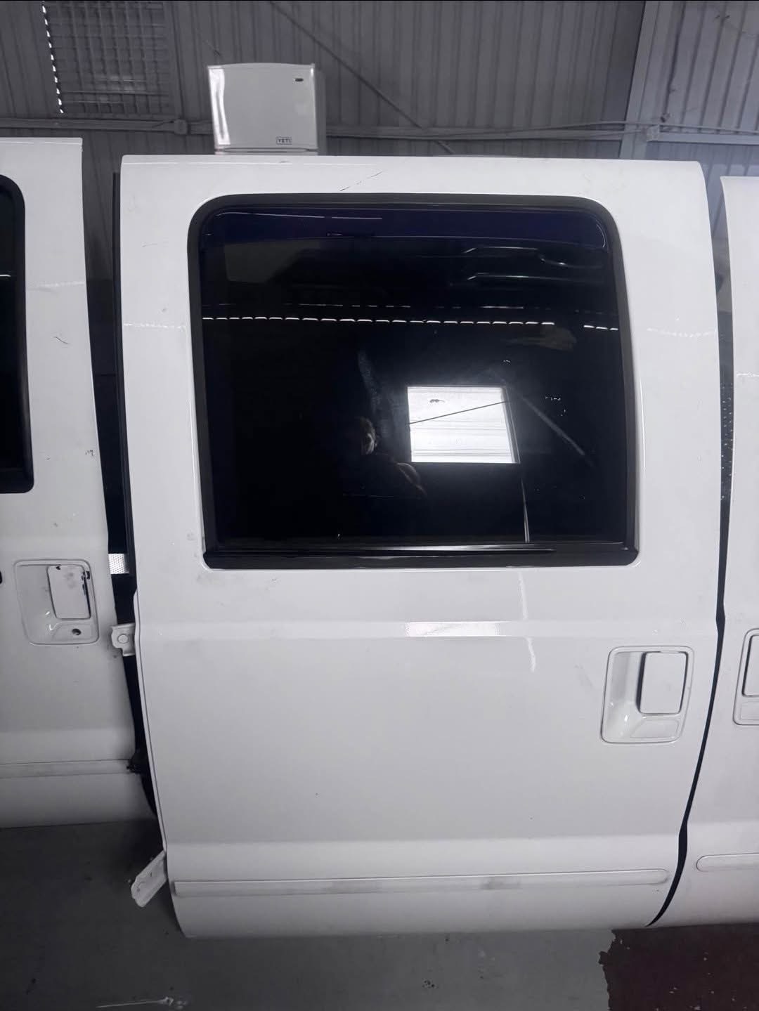 2008-2015 Ford F250 F350 F450 Super Duty Complete Door Assembly For Sale – OEM Factory Door Replacement - Image 6