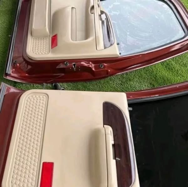 1999-2016 Ford F250 F350 Super Duty King Ranch Driver & Passenger Side Doors Complete OEM Assembly - Image 6