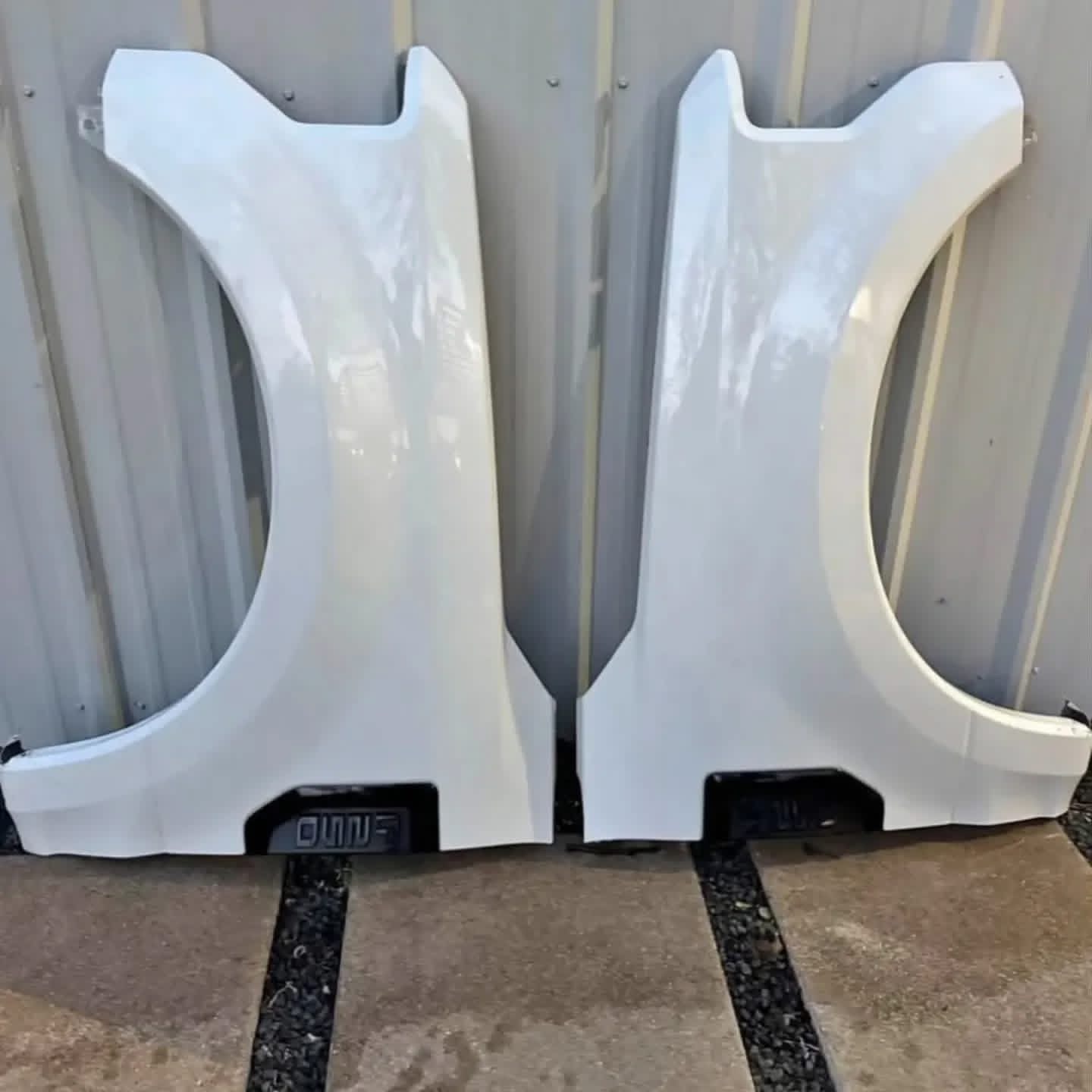 2017-2022 Ford F250 F350 F450 Super Duty Fender and Badge Assembly – OEM Style Replacement