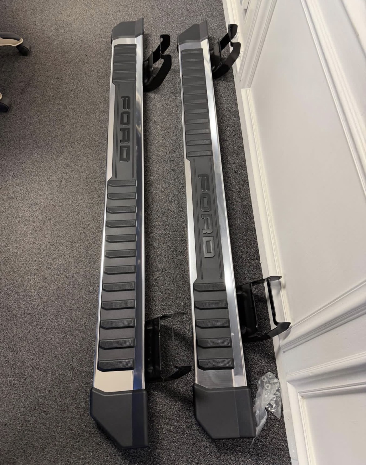 2015-2026 Ford F-150 F-250 F-350 Super Duty SuperCab/Extended Cab Chrome Running Boards - Image 2