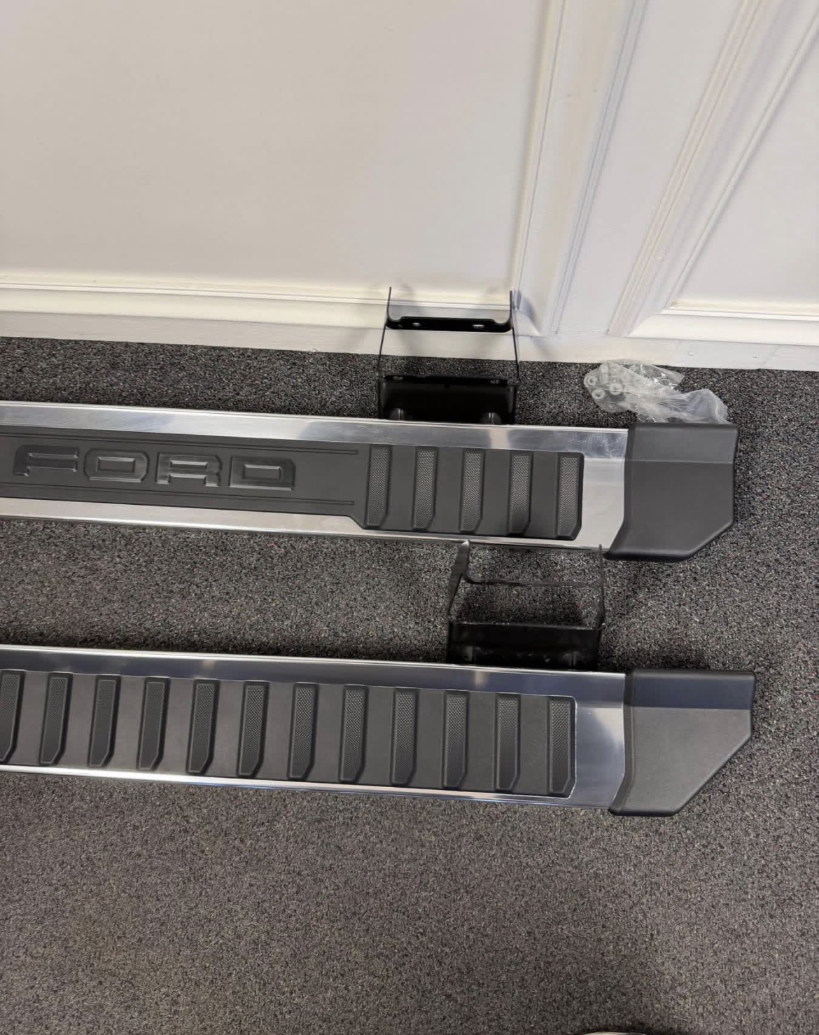 2015-2026 Ford F-150 F-250 F-350 Super Duty SuperCab/Extended Cab Chrome Running Boards - Image 3