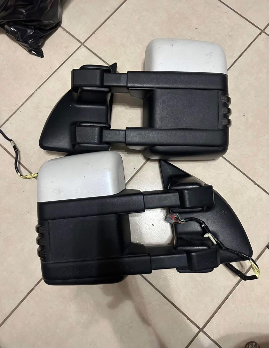 1999–2016 Ford F250 F350 Super Duty Tow Mirror – Power Folding & Power Telescoping