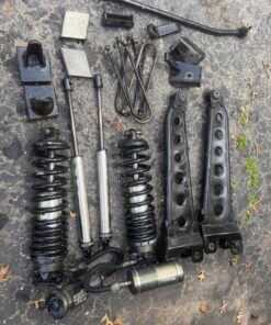 2017–2022 Ford F-250 Super Duty 6-Inch Fabtech Lift Kit with Dirt Logic 4.0 Reservoir Coilovers – Complete Hardware Included