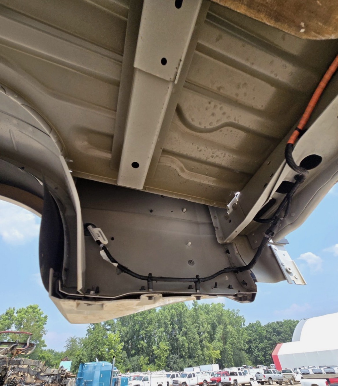 2023–2026 Ford Super Duty F-350 F-450 F-550 8’ Dually Truck Bed Without Tailgate – OEM Oxford White - Image 11