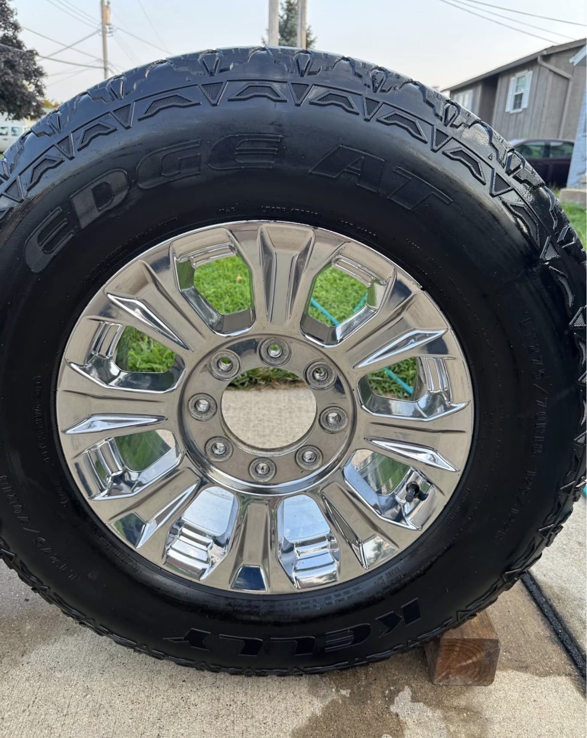 2017–2022 Ford F-250 18-Inch Alloy OEM Factory Wheels with Goodyear Wrangler All-Terrain Tires - Image 4