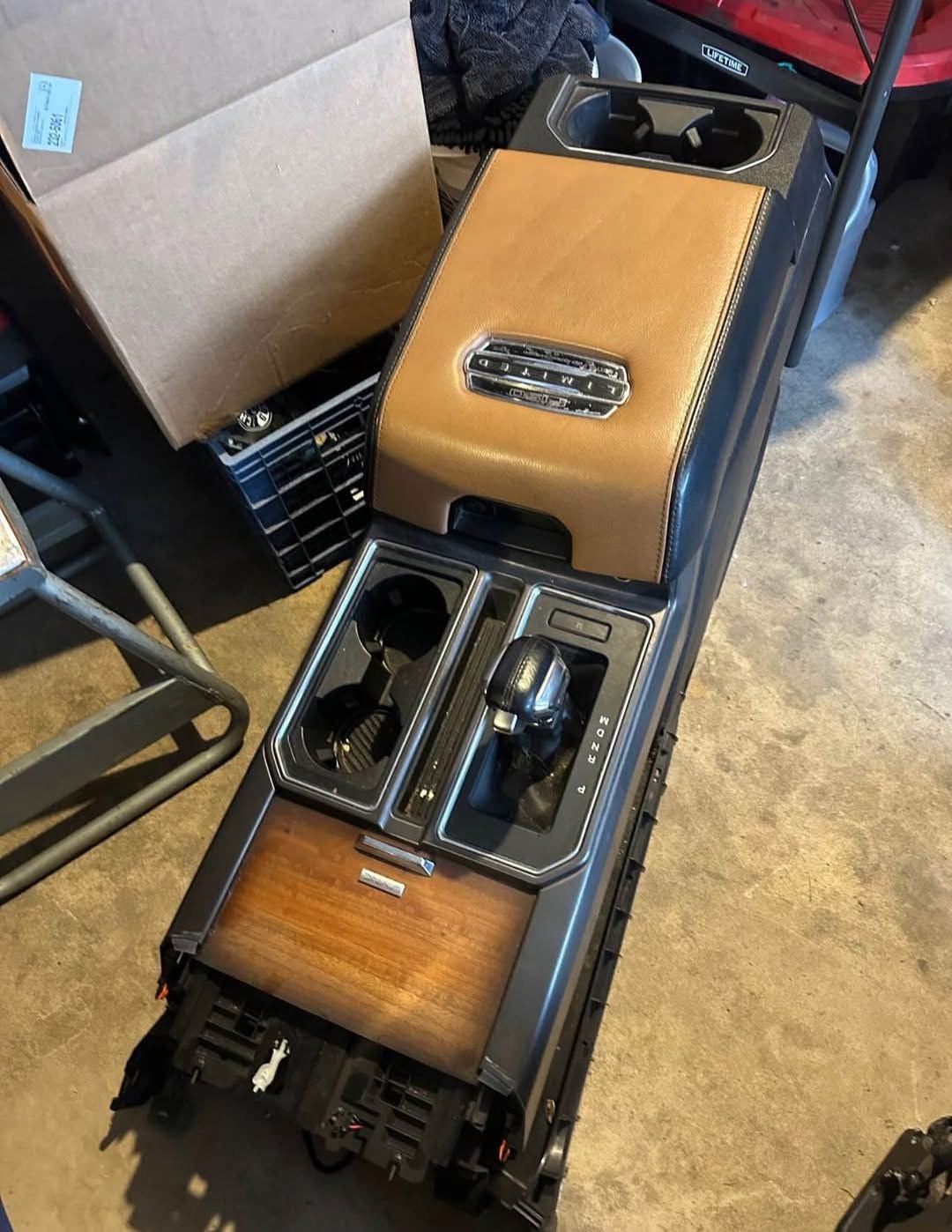 2015–2020 Ford F-150 Limited Complete Seats & Center Console - Image 10