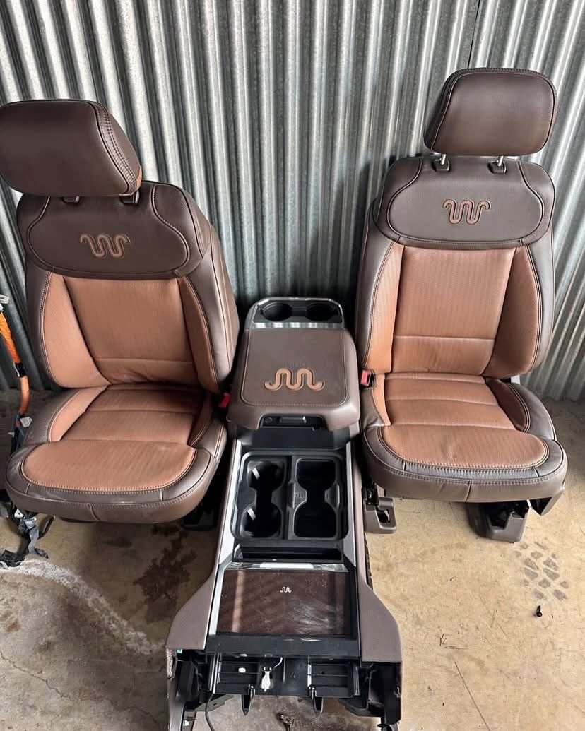 2023–2026 Ford F-250 F-350 F-450 King Ranch Interior Seats & Center Console - Image 2